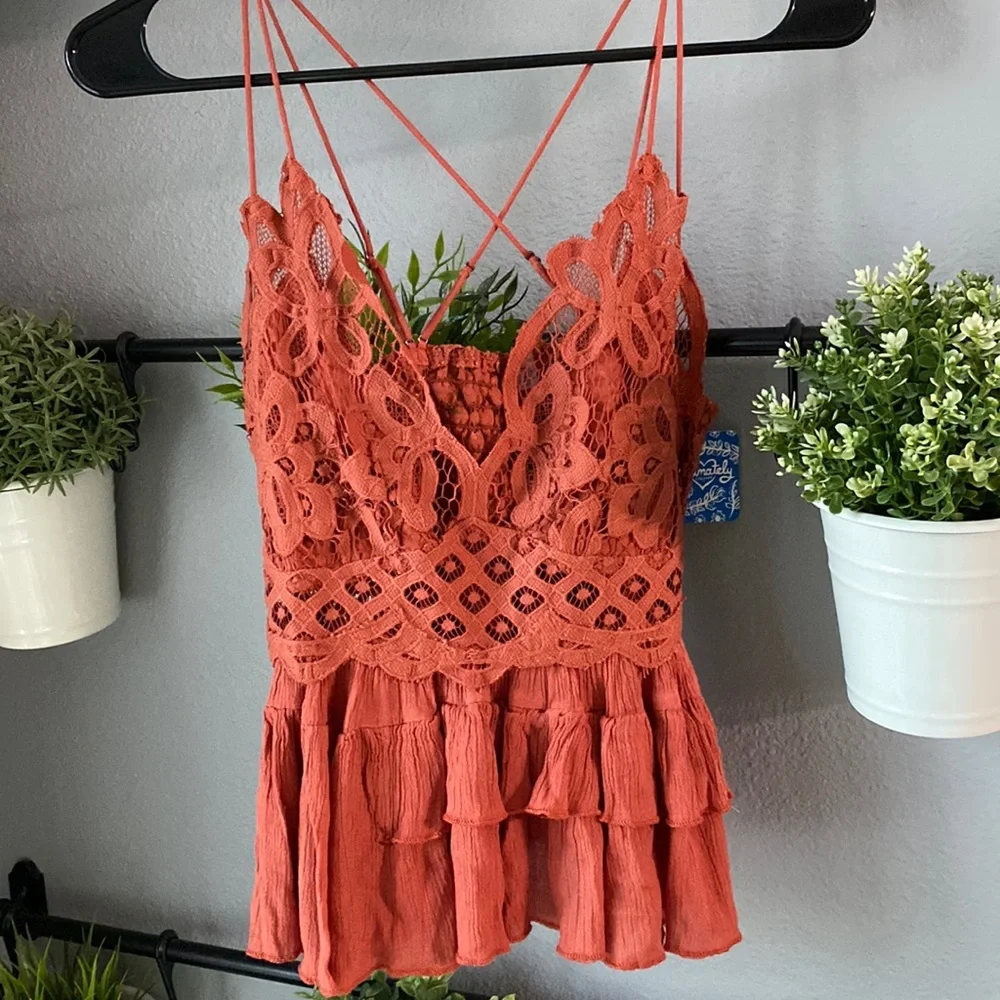 NWT- Free People- Adella Lace Cami- Medium - Picture 1 of 3